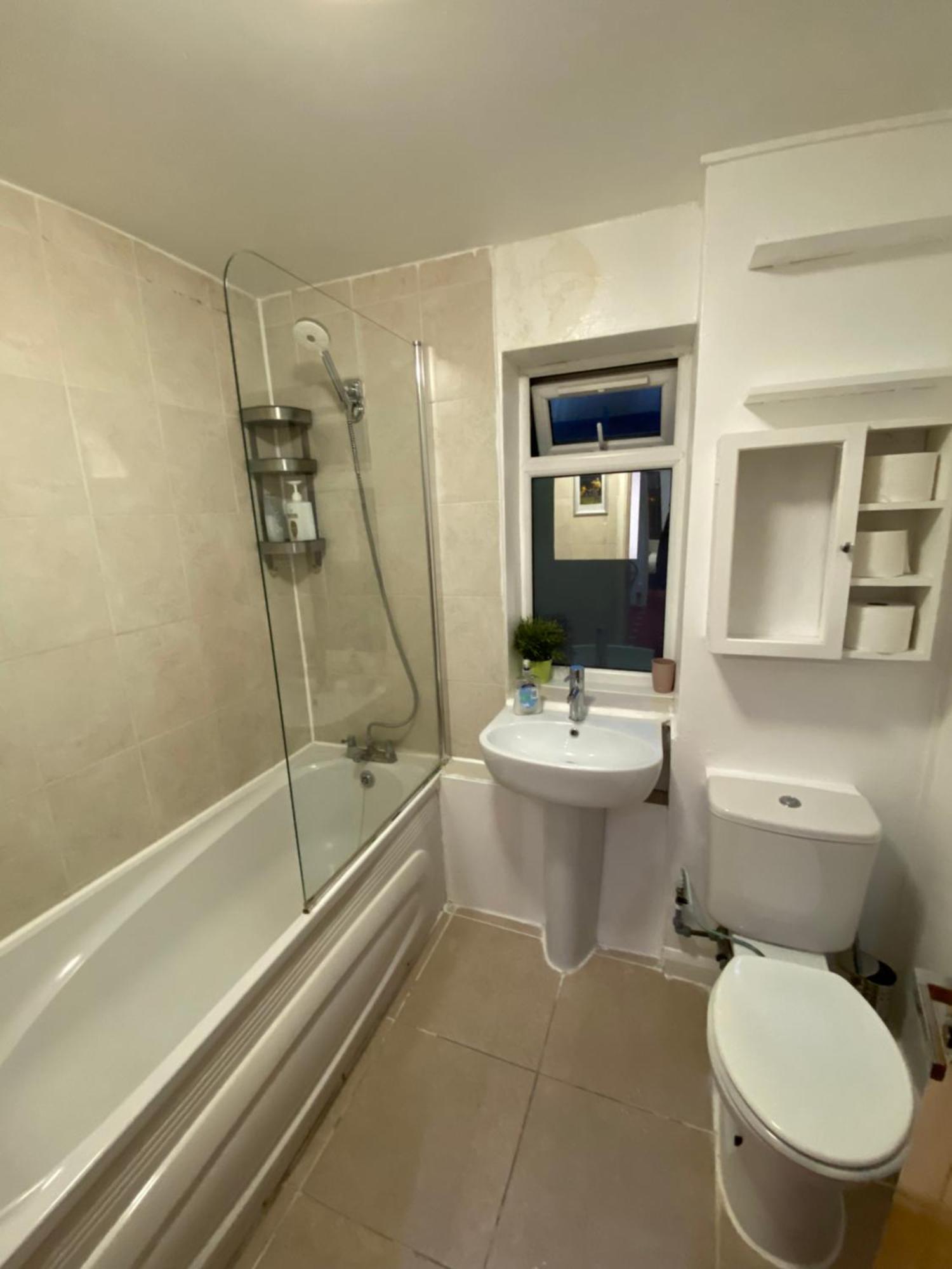 Fabulous Private Bedrooms Near Euston Station, Central 런던 외부 사진