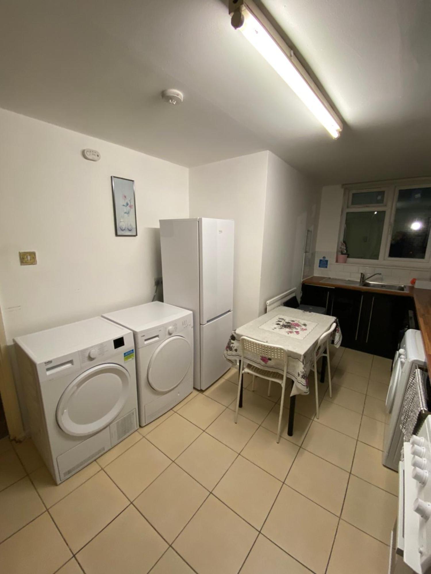 Fabulous Private Bedrooms Near Euston Station, Central 런던 외부 사진